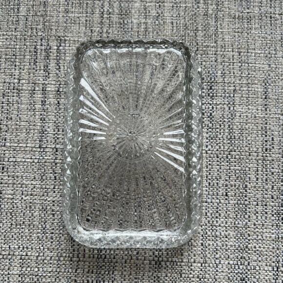 Vintage Glass Dish Trinket Jewelry Tray Butter Dish Soap Dish - Picture 2 of 6